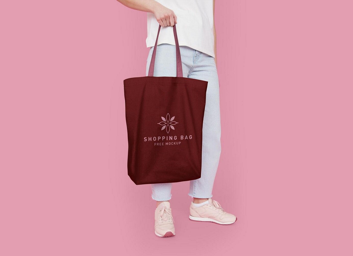This is a new shopping paper bag psd mockup to display your branding and packaging designs and showcase your merchandising brand identity designs with ease. Free Eco Friendly Cotton Shopping Bag Mockup Psd Set Template Download